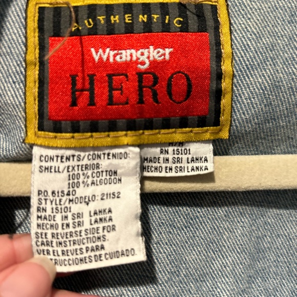 Vintage wrangler hero grunge denim jacket sz large. Casual 90’s - Picture 3 of 9